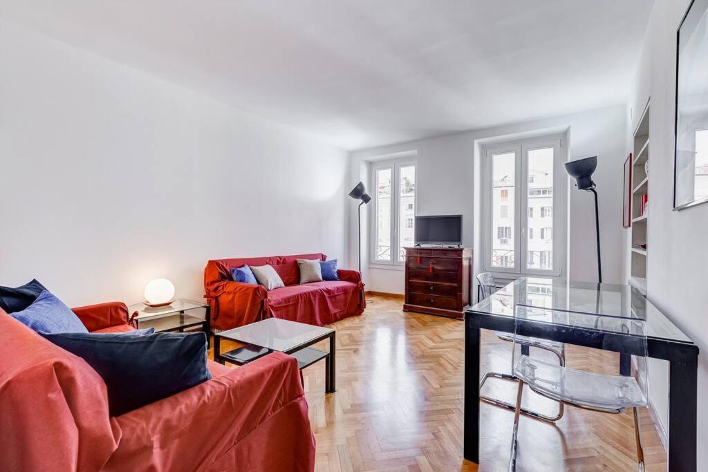 Luminous Apartment Few Steps From Piazza Navona Exterior photo